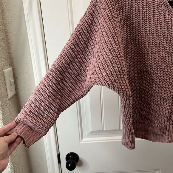 Chloe & Cyrus Tania V Neck Sweater Dark Pink Mauve Womens Size M Dolman Oversize - Picture 5 of 11